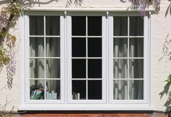 18mm fine lamb's tongue glazing bars enhance the traditional feel