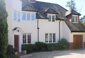 Uniform panes throughout various size windows